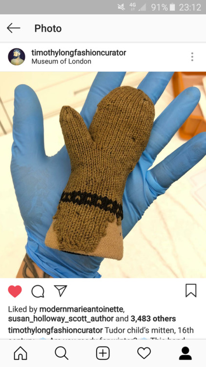 beau–brummell:This is so cute and gorgeous! ❤I’ve knitted my nephew a pair of mittens that look almo