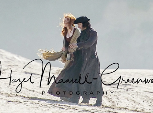 Eleanor and Aidan filming Poldark s5 in Holywell Bay, Cornwall (photo by  Hazel Mansell-Greenwo