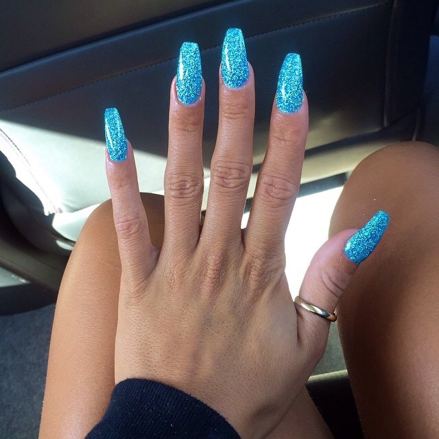 cyberrshawtyy:   🌸💅🏾 f💞cking cyberworld 💅🏾🌸