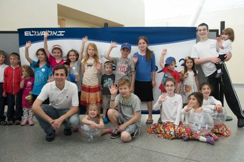 eretzyisrael:Aliyah - The Children Are Ready. Are you?Gilad Shalit with some of the 106 children at 