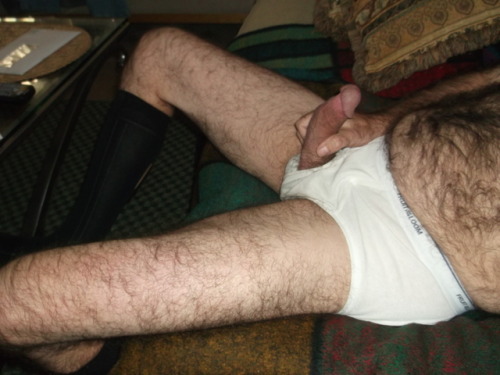 embarassedbutnaked:  aeobear69: Makes me adult photos