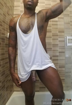 blastedntatted:  #ShowerScenes⛆⛆⛆