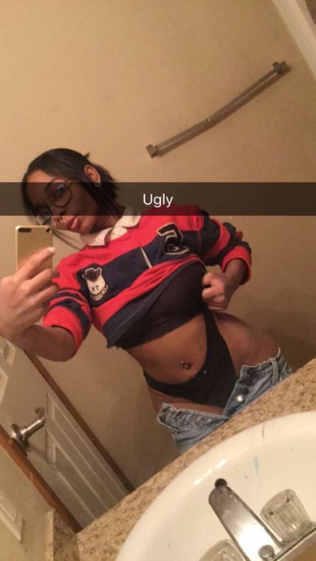 literallysosad:  Alone & ugly. 