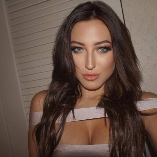 serresnews:  Stefanie Knight is a Canadian porn pictures