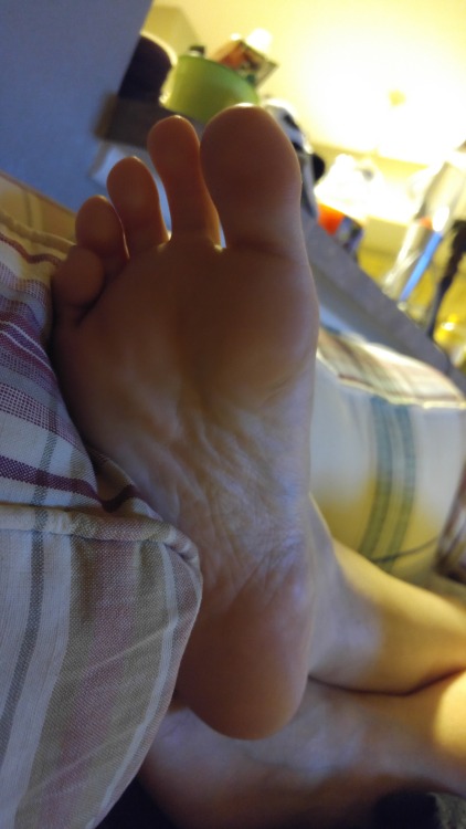 mywifessexyfeetlove:I love my wife’s sexy feet, don’t you?