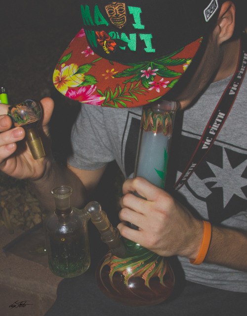 420drugsandtits:  helladrugz:  MAUI WOWI  SIckkkk 