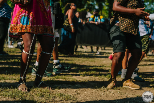 NO ONE
should be able
to ruin you.
Protect your
happiness,
sanity and
love
- Alex Elle
AFROPUNK. BROOKLYN. 2016
Storyteller: Dare Kumolu-Johnson