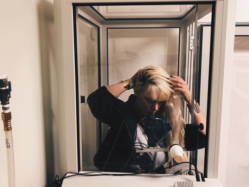 karolynprg: #HospitalGlam: The tech and I spoke about procedural stress, and how seeing something fr