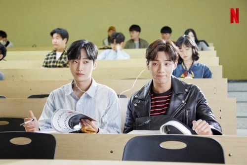 [OFFICIAL] ‘My First First Love’ releases new still cuts