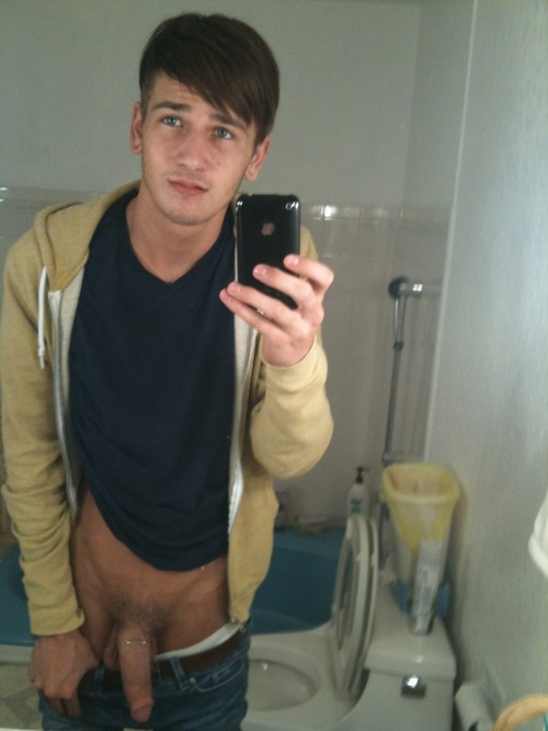sicksttars:  Why does this look like you? adult photos