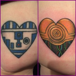 fuckyeahtattoos:  Star Wars Love!  R2D2