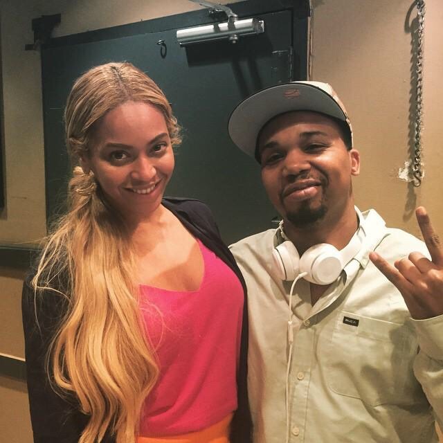 hellyeahbeyonce:  Beyoncé &amp; Charles Hamilton at Jay Z’s rehearsals (5-15-15).