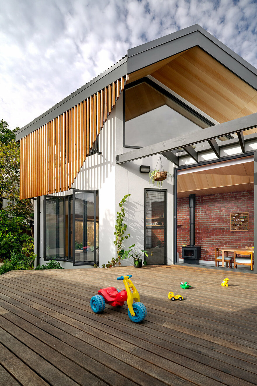 homeworlddesign:    Passive Extension and Renovation: Magnolia Soul Family House