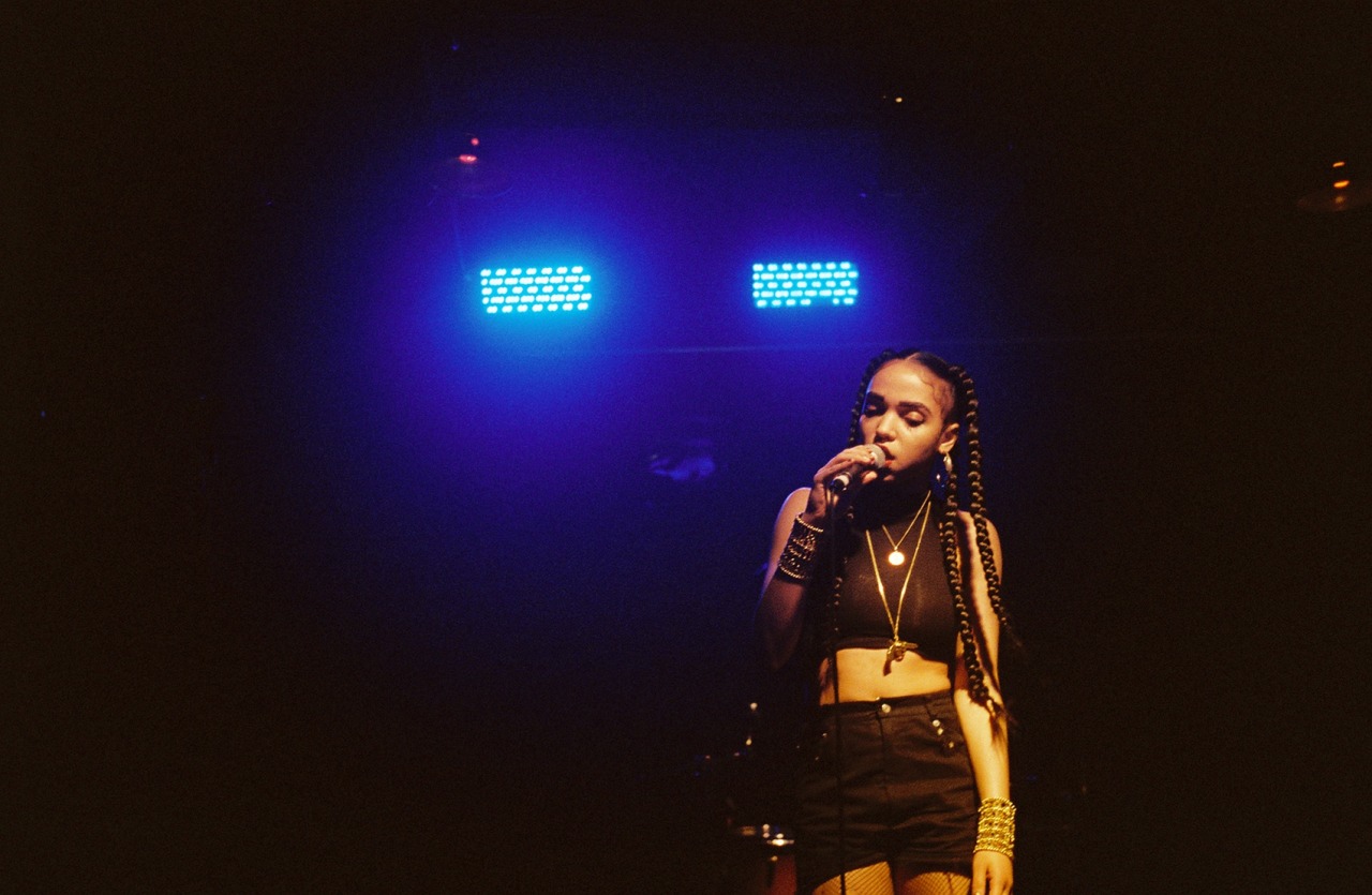 ershi:  Twigs at Santos, 2012 