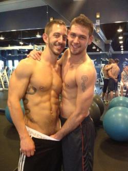 collegexy:  Check Out and Join CollegeXY.com, It’s FREE  why isn&rsquo;t my gym like this??