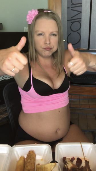 stuffed-bellies-always:GorJESS - Speed Eating a Pupu for Two