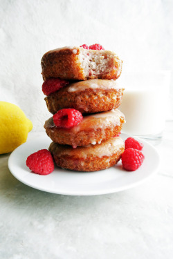foodffs: BAKED RASPBERRY LEMON GLAZED DONUTS are fresh, soft, and easy to make! Eat them for breakfast, brunch, or as a quick snack! Recipe: https://www.yayforfood.com/recipes/baked-raspberry-lemon-glazed-donuts Follow for recipes Get your FoodFfs stuff