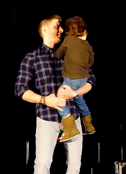 suckmywinchester:  Jensen and Thomas Padalecki @Seacon16 