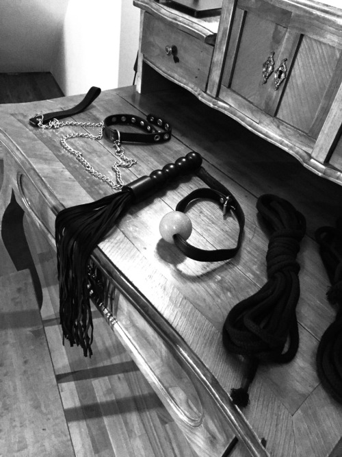 xxfuckt0yxx: Playtime  @xxfuckt0yxx I think we should definitely bring out the toy box tonight