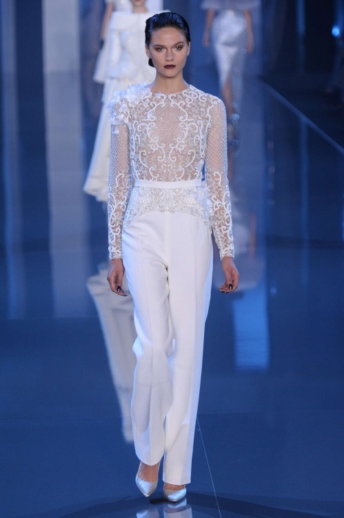 zealous4fashion:  Ralph & Russo Haute Couture Fall Winter 2014/15 Collection (1/3) Photosets: (2/3) (3/3)