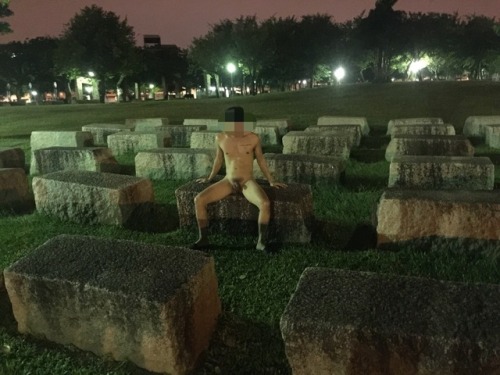cwjjc: 來人啊！ 自己找位置坐吧～