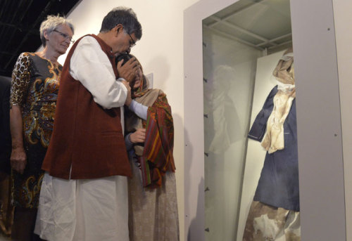 skelepeach:  Malala Yousafzai being reunited with the uniform she was wearing when she was shot on October 9, 2012. 