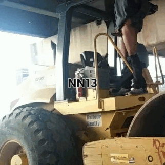 saggerboxxx:  Who doesn’t love a good construction site?