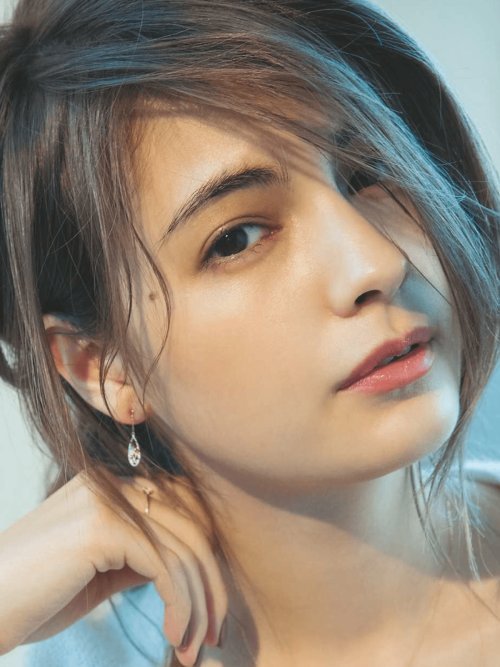 maggy-ch:  https://twitter.com/Maggy__Ch