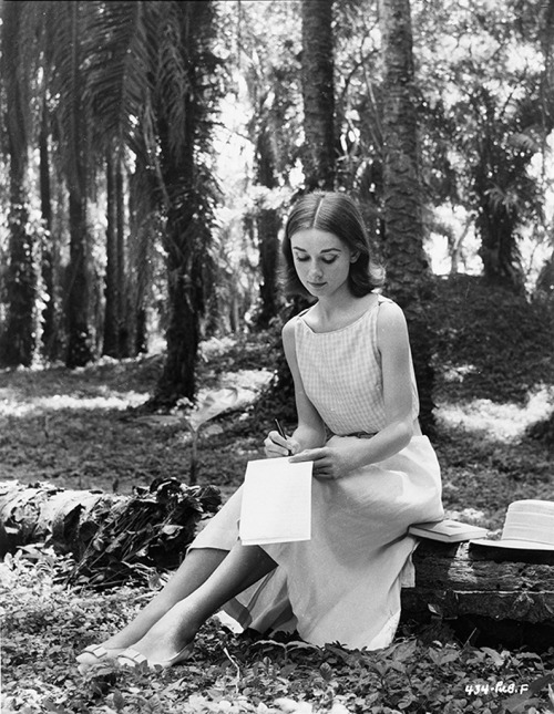 Audrey Hepburn sur le tournage de : The Nun’s Story (1959)