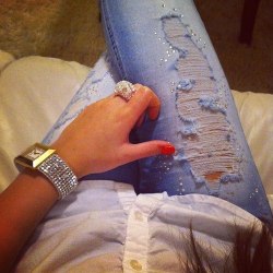 classyndbeautiful:  i follow back similar blogs (: 