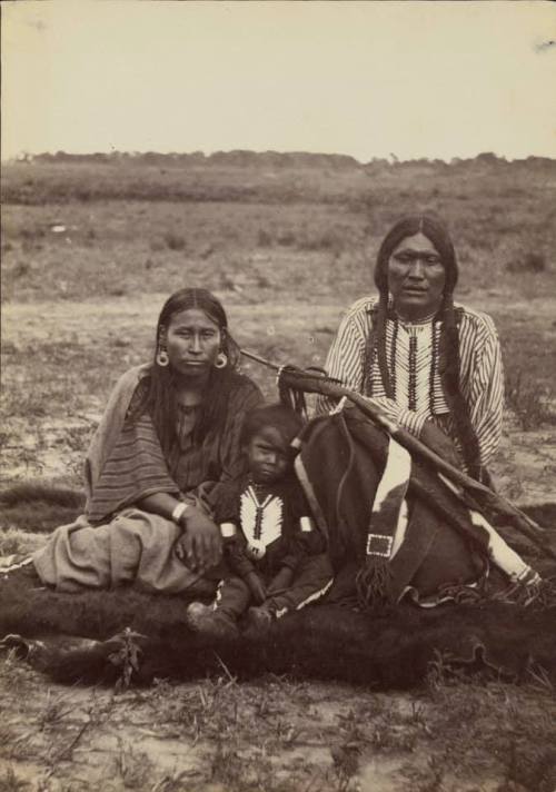 Arapaho Chief Powder Face and family - 1868