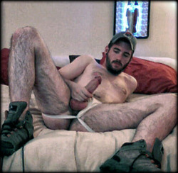 whitetrashhomos:  Gay webcams: http://bit.ly/2caJb2y