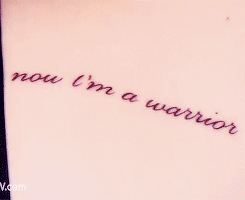 thatsdemis-blog:  Demi Lovato showing her new tattoo. 