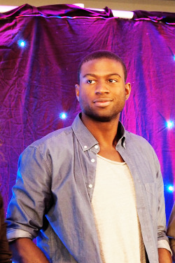 floatedheart-deactivated2015041:  Sinqua Walls at Wolf’s Bane in London | [x] 