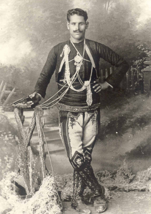 adokal:Slavophone Greek Captain Lazaros (Lazo) Dogiamas, after 1908- before 1912, partisan captain d
