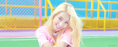 baobbei:Yoon Bo Ra // Shake it