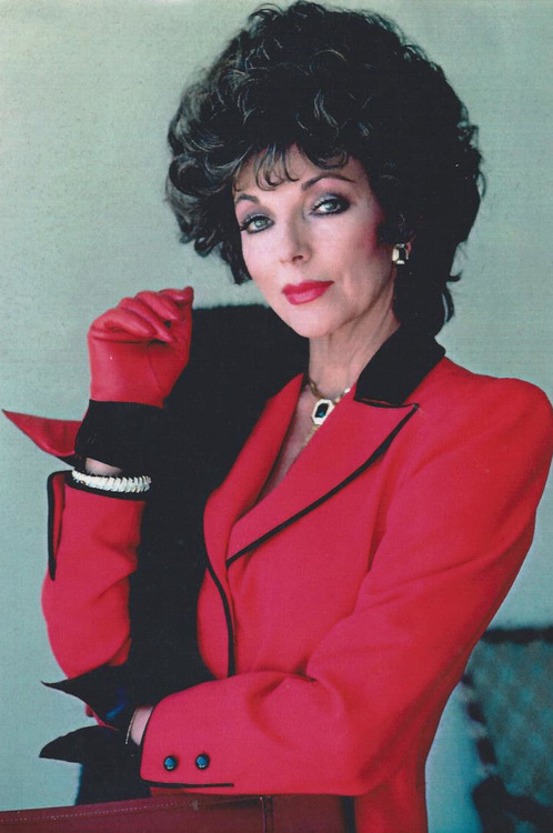 joancollins:Happy 80th birthday to the most fabulous creature who ever lived, my idol, Joan Collins.
