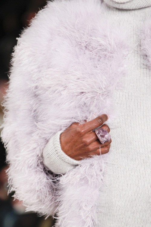 girlannachronism:  Ralph Lauren fall 2014 rtw details 