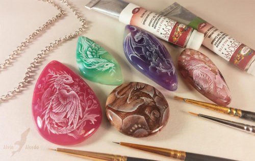 carriepika:asylum-art:Legendary Dragons Hand Painted on Gemstones by Alvia AlcedoIf you were born in