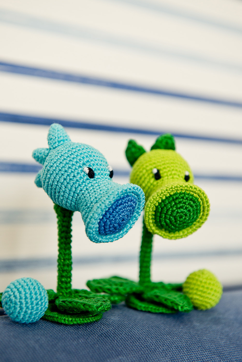 tumblreando-ando:  pxlbyte:  Plants Vs Zombies Crochet by Aradiya via xombiedirge