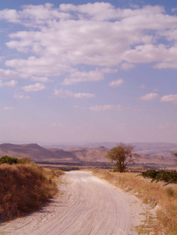 hopeful-melancholy:    Uchisar, Nevsehir, Turkey    