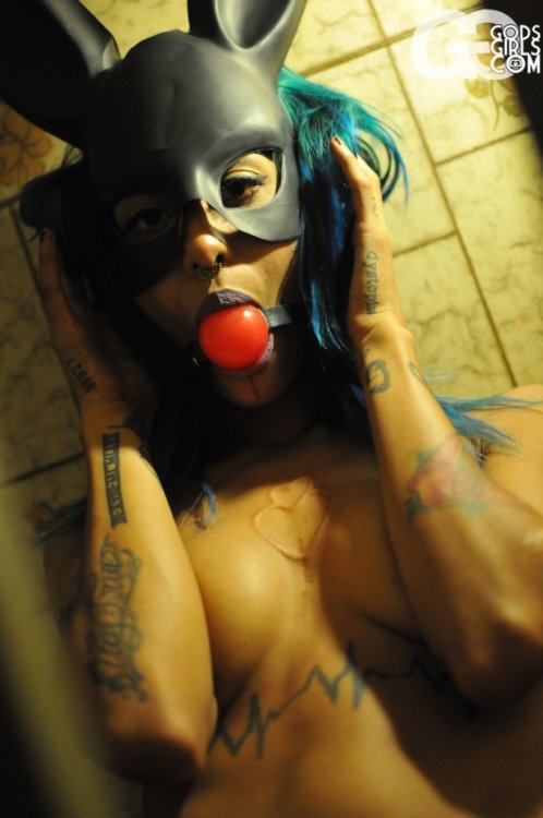 genevaface: Merlot [[Easter]] join GodsGirls.com for 50% off