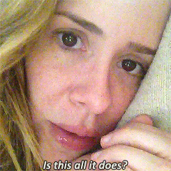 risingperry:How to confuse and disappoint Sarah Paulson via Vine (x)