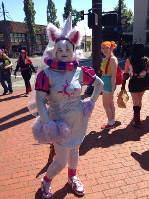 spacekidbreathing-static: Whoops, i forgot to post this: More photos of Kumoricon day 3, Including a