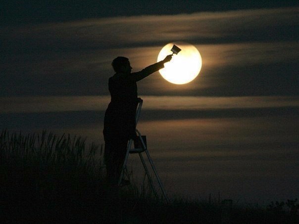 the-real-eye-to-see:  The Taming of the moon