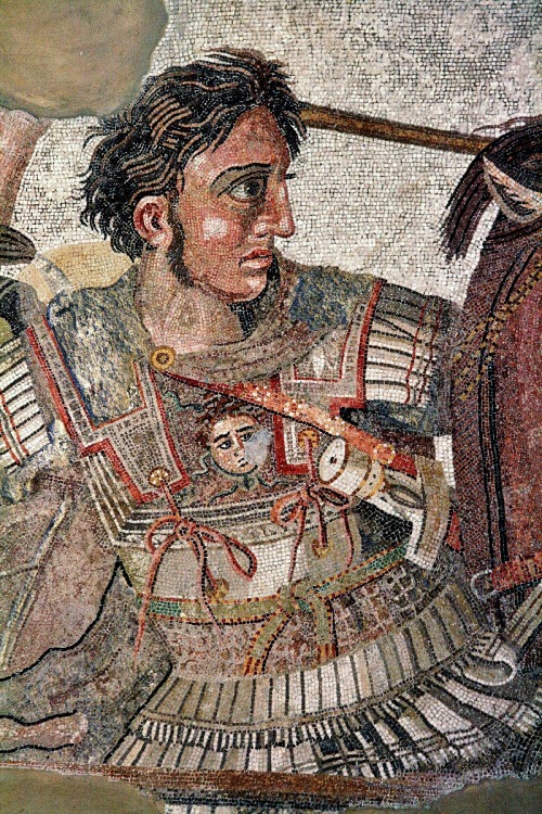 cannae-u-not-omg:last-of-the-romans:Detail of Alexander mosaic, House of the FaunPart of a mosaic sh
