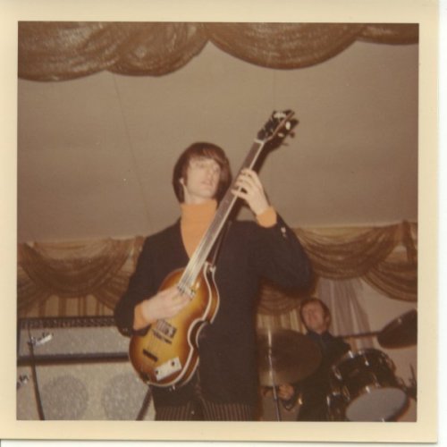 steviemarriott:Buffalo Springfield played as a quartet, with Jim Fielder filling in on bass, at th