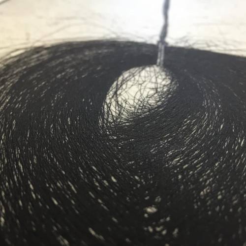<p>Because there’s nothing like Portland Black in a deep etched line 😍 #etching #intaglio #printmaking #lineetch  @gamblincolors #portlandblack</p>