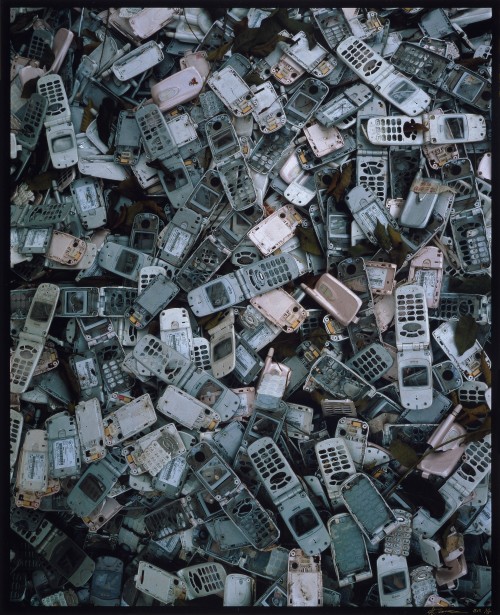 disease:“disCONNEXION #b12”XING DANWEN 邢丹文 // 2005[chromogenic print | 73.6 × 59 cm.]