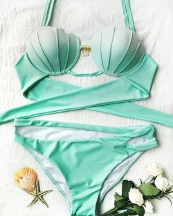 rosegalfashion:   Mermaid vibes! @rosegalfashion More style&gt;&gt;&gt;http://bit.ly/2jSIkF1 #rosegal.com 